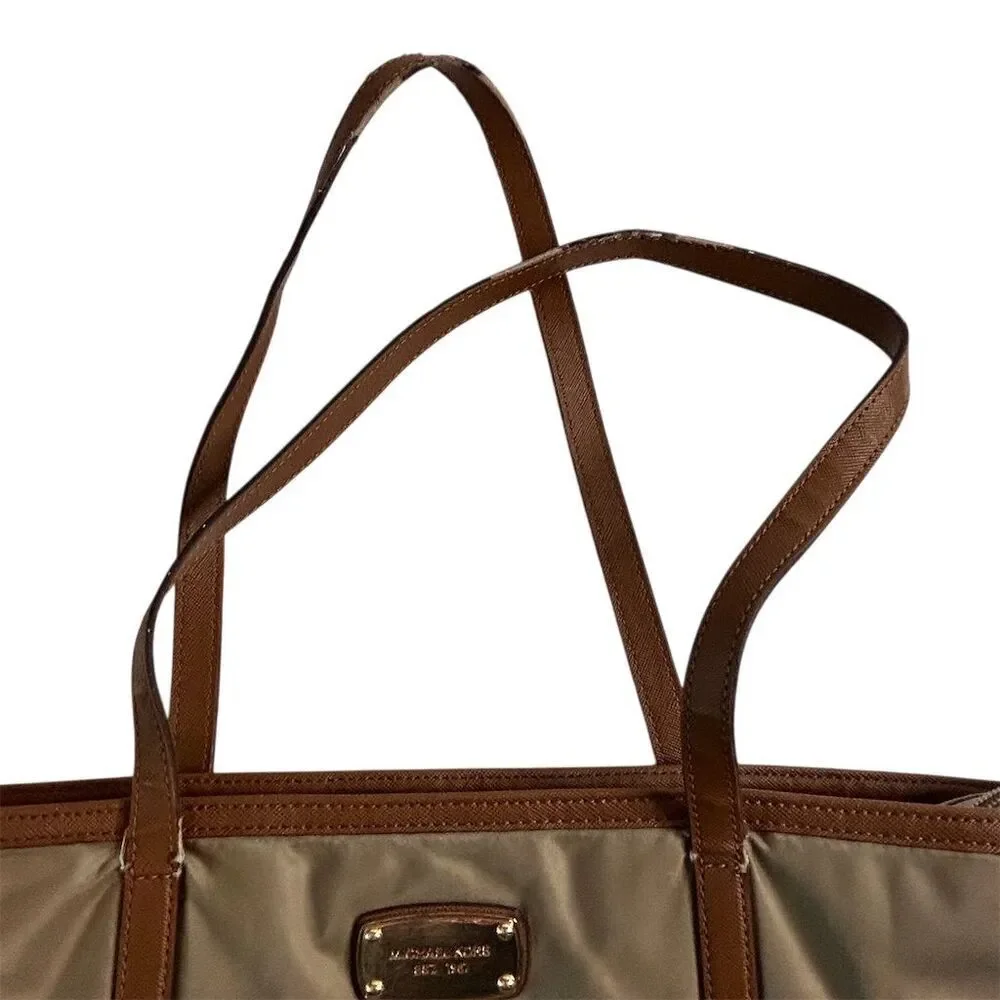Michael Kors Kempton Nylon Large Pocket Tote Bag Neutral Women's Casual FLAWED‎ - Picture 6 of 16